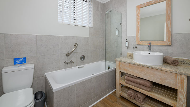One Bedroom Apartment