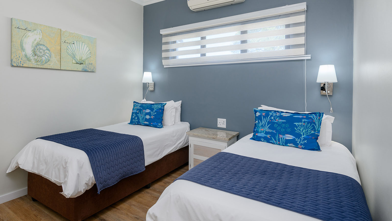 Three Bedroom Luxury Apartment with Splash Pool
