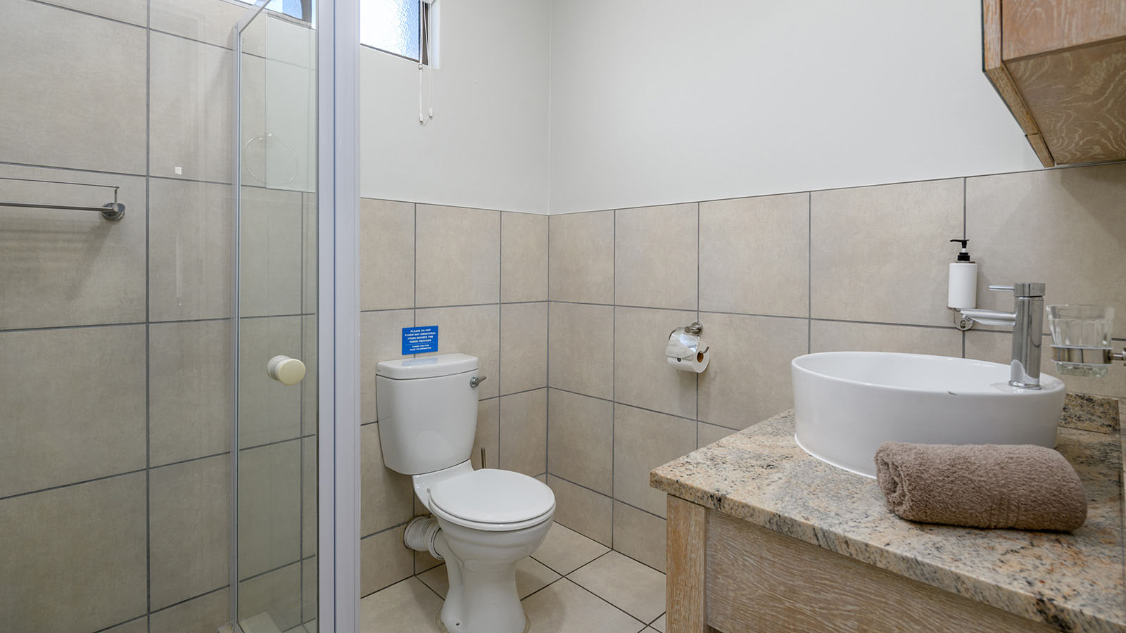 Three Bedroom Luxury Apartment with Splash Pool